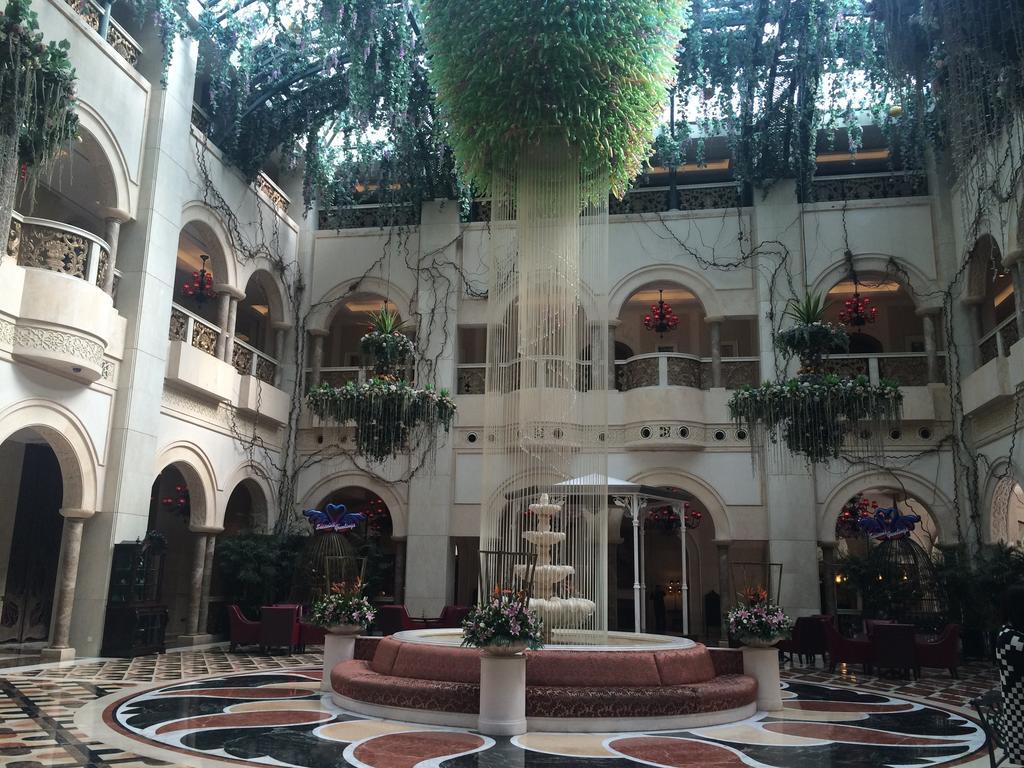 Oct Hotel Shenzhen Interlaken Main Building Экстерьер фото